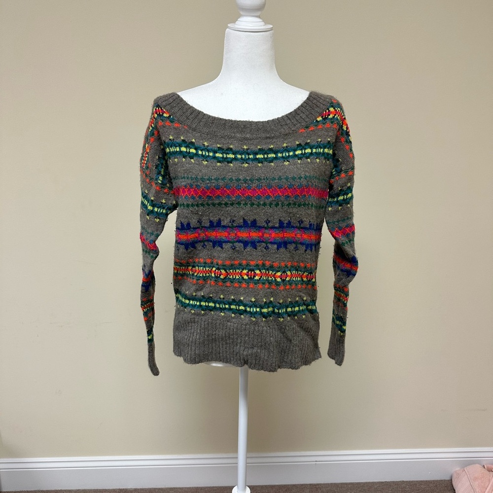 American Eagle Sweater